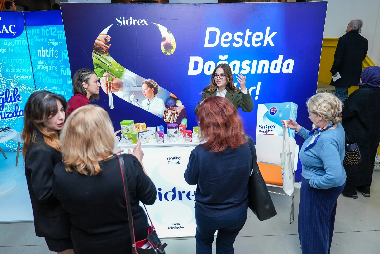 Sidrex standını ziyaret eden Diyabetle Yaşamak katılımcıları